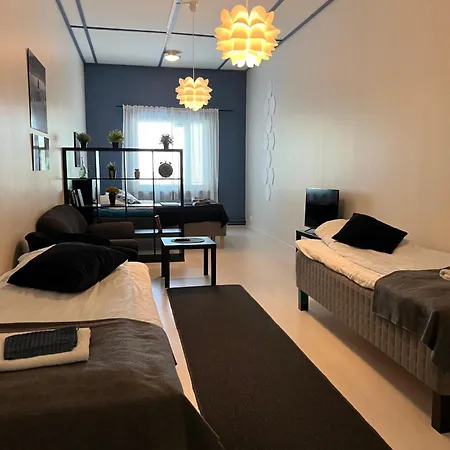 Keskipiste Otel