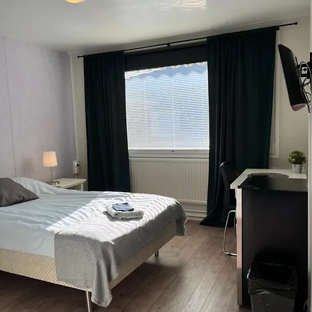 Keskipiste Hotel 3*