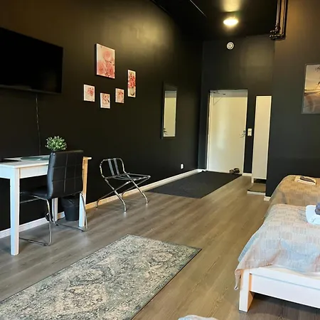 Keskipiste Otel 3*