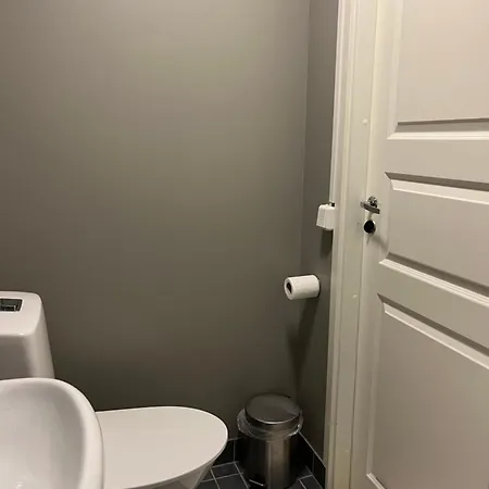 Keskipiste Szálloda