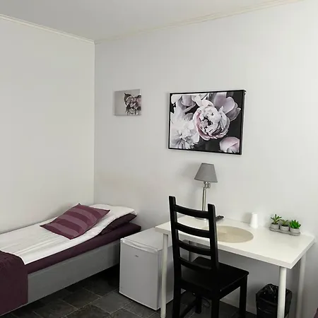 Hotelli Keskipiste 3*