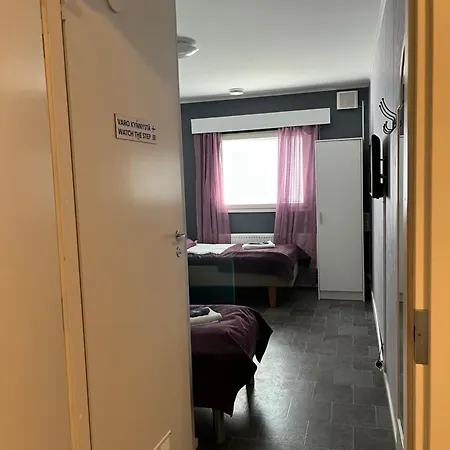 Keskipiste Hotelli 3*