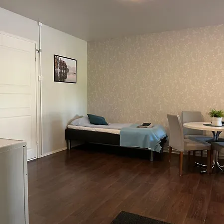 Keskipiste Hotelli 3*