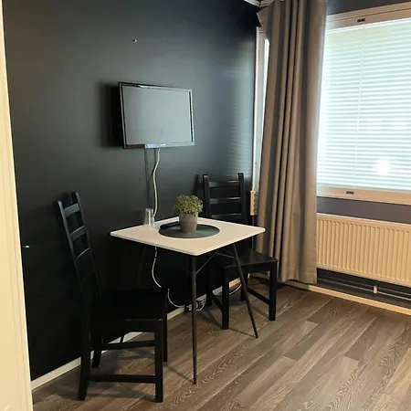 Hotelli Keskipiste 3*