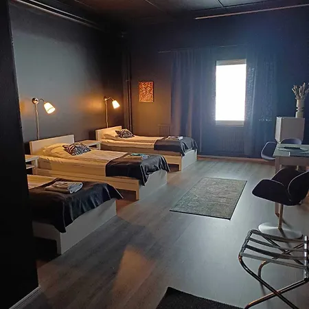 Keskipiste Hotelli 3*